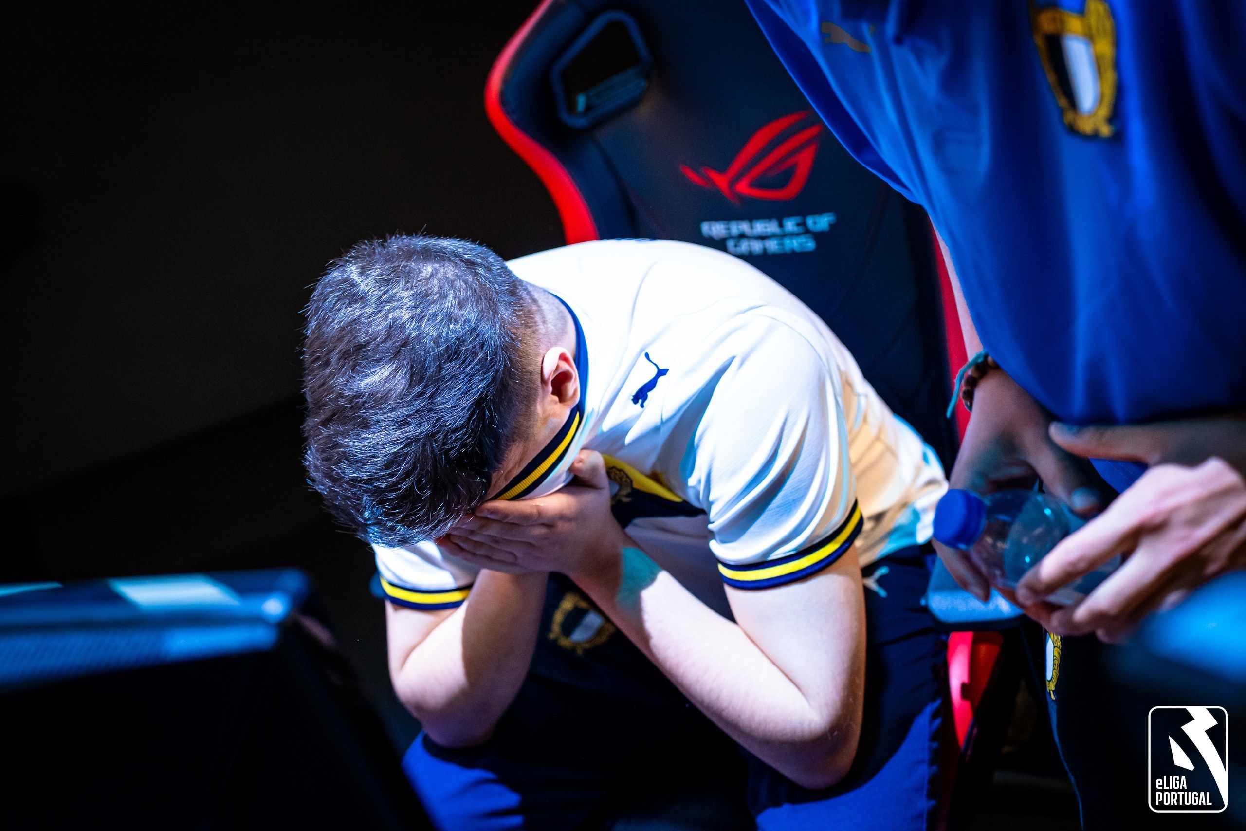 Estrela Amadora Fluxo W7M vence Etapa 3