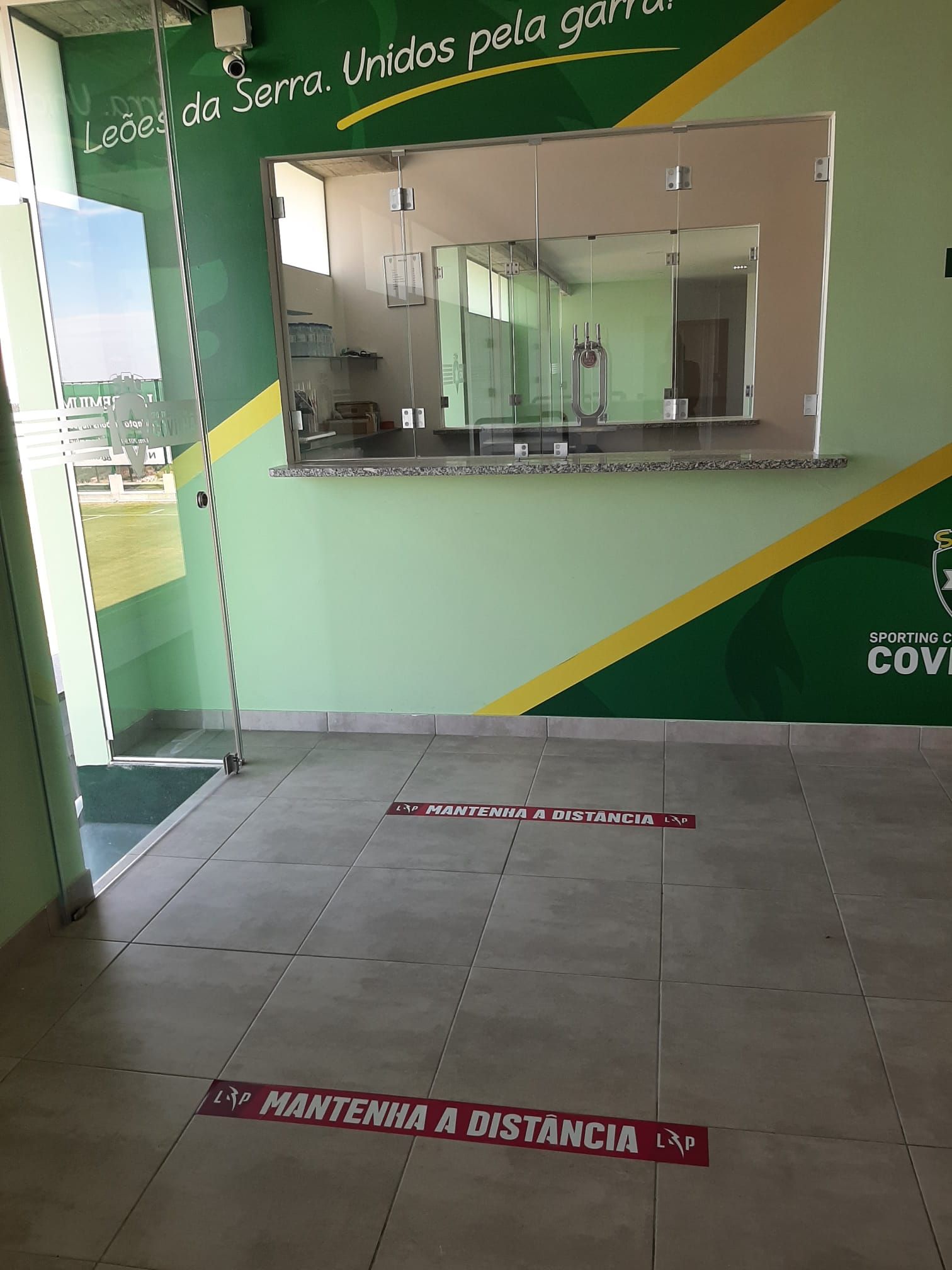 Futebol Profissional a postos para receber adeptos