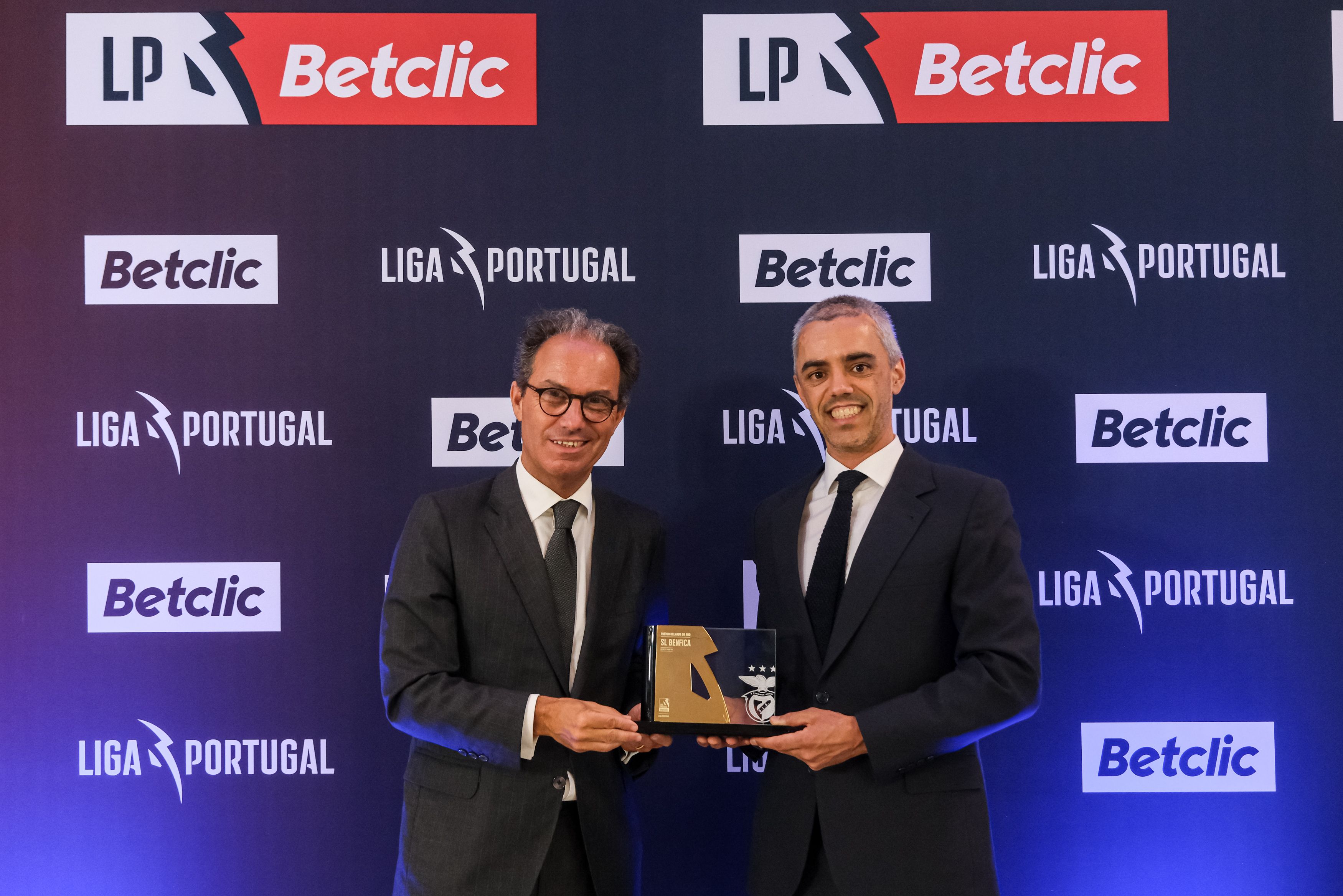 Prémios Relvado da época 2024-25 para SL Benfica e Portimonense