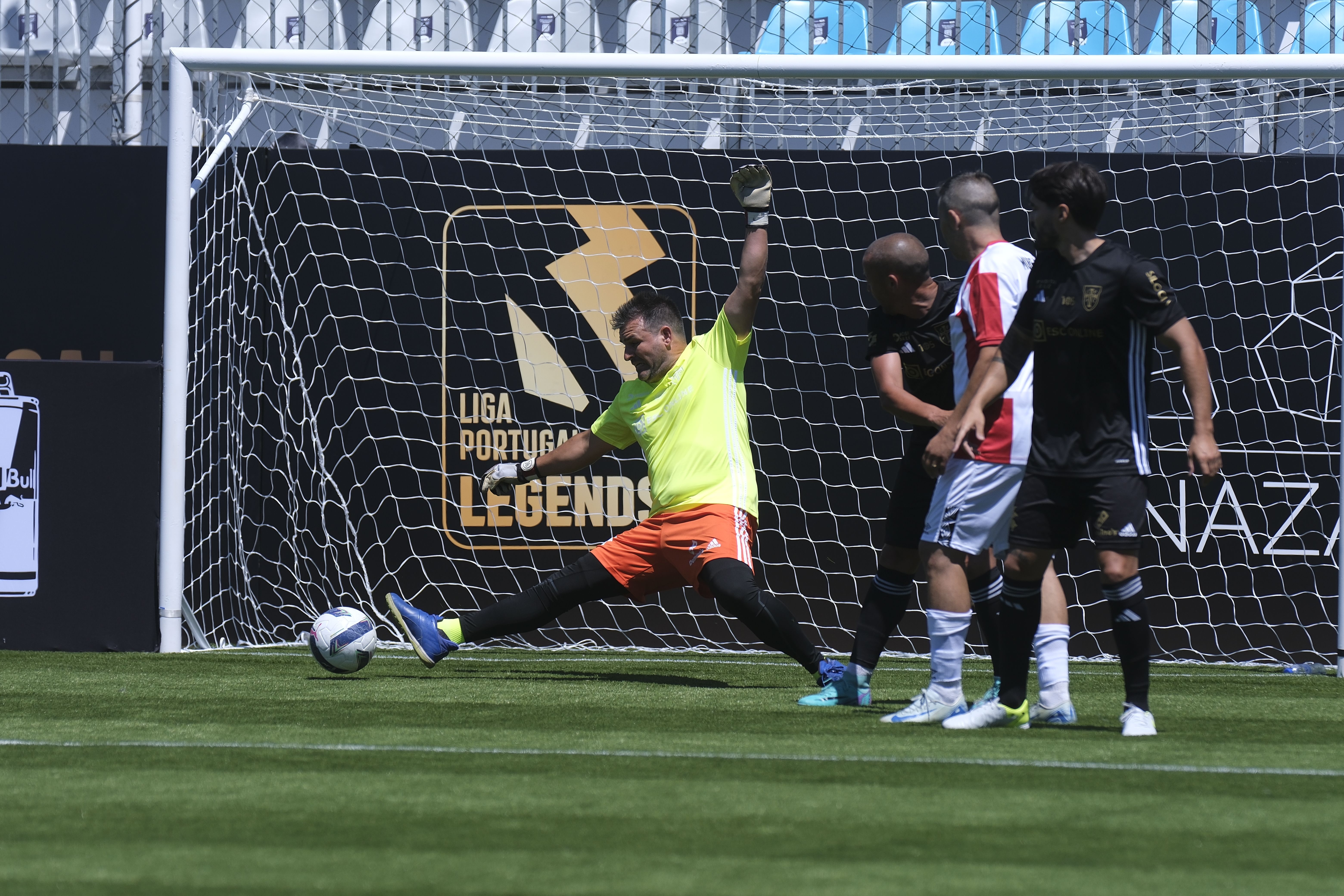 Lendas dão brilho ao verão: as melhores imagens do primeiro dia do Liga Portugal Legends