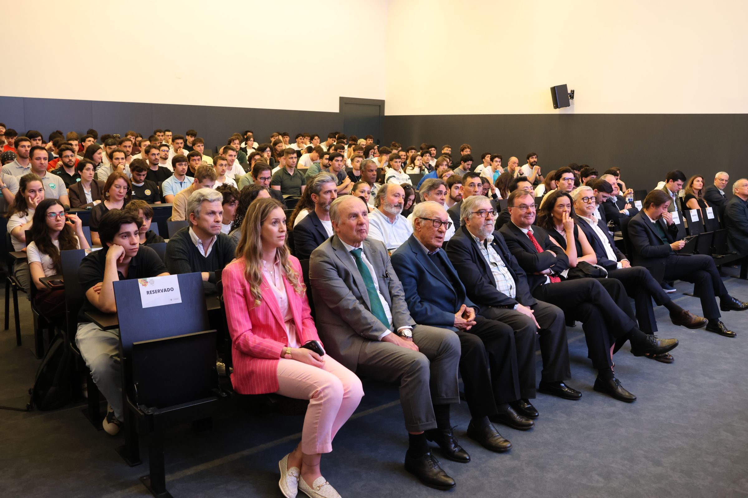 Reinaldo Teixeira em palestra na Universidade de Coimbra