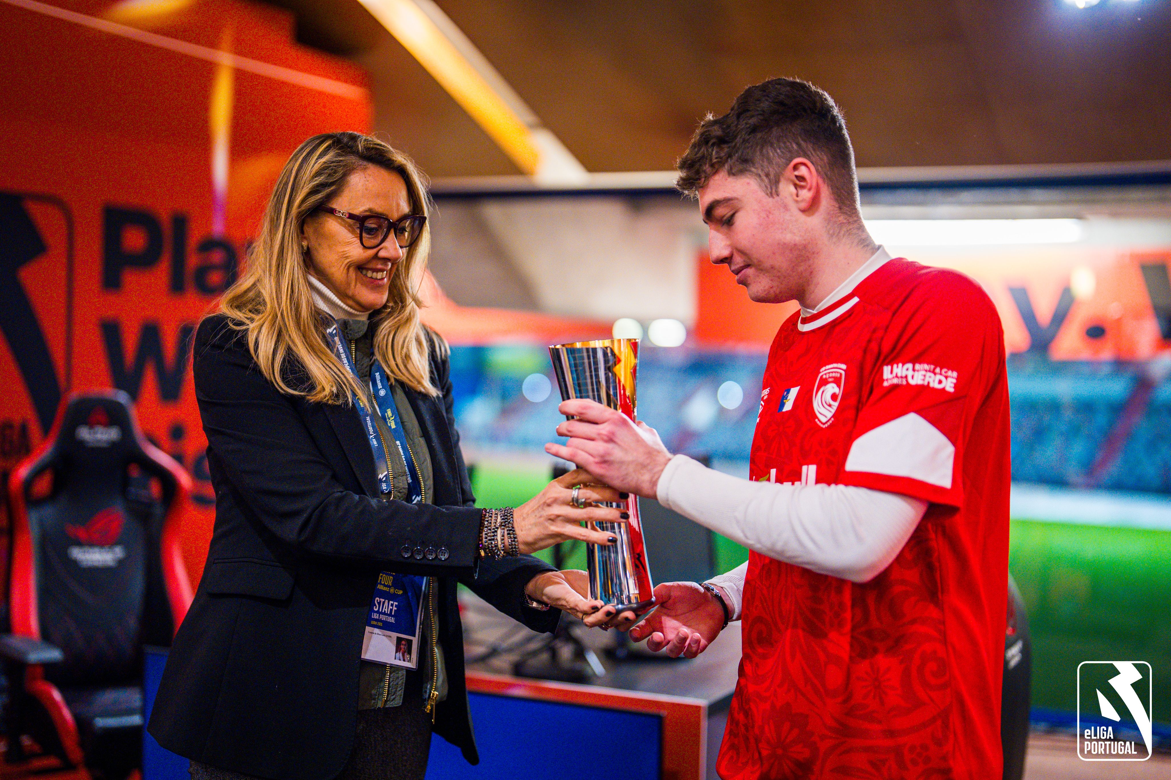 Santa Clara reconquista a Taça eLiga Portugal