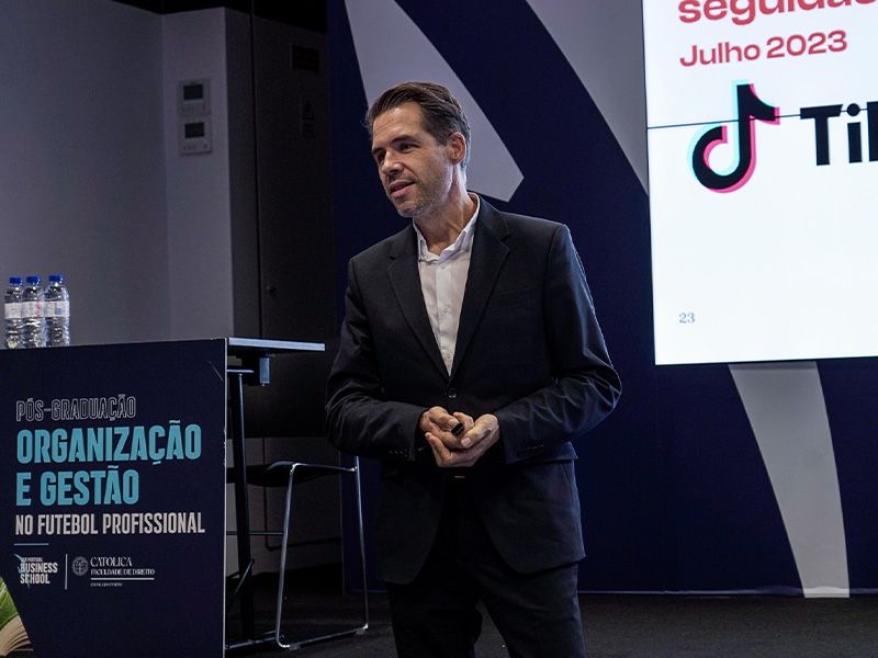 Impacto e Aplicação das Tecnologias no Futebol Profissional em ‘Organização e Gestão’
