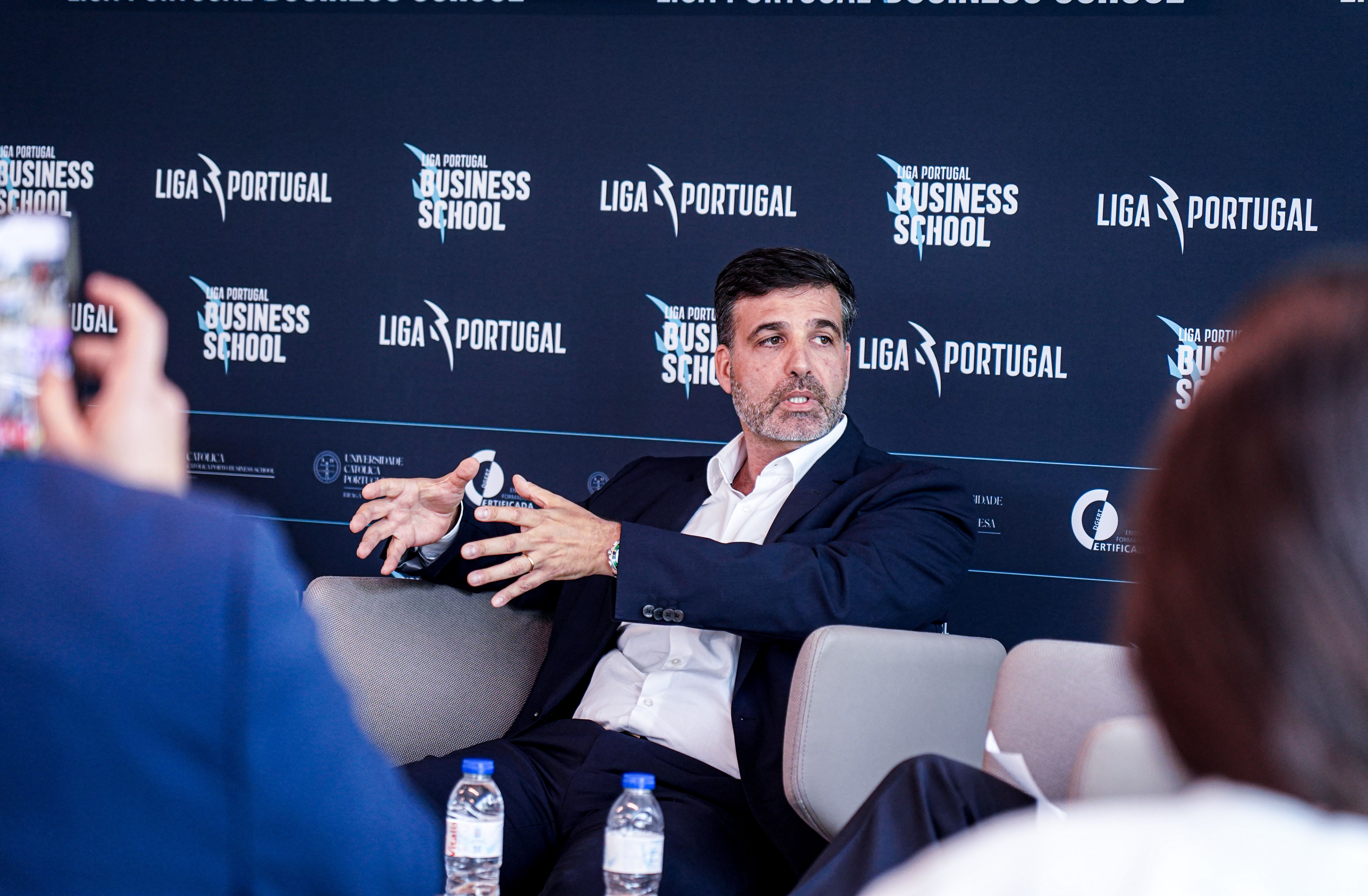 Mesa-redonda debate desafios e oportunidades do Futebol Profissional