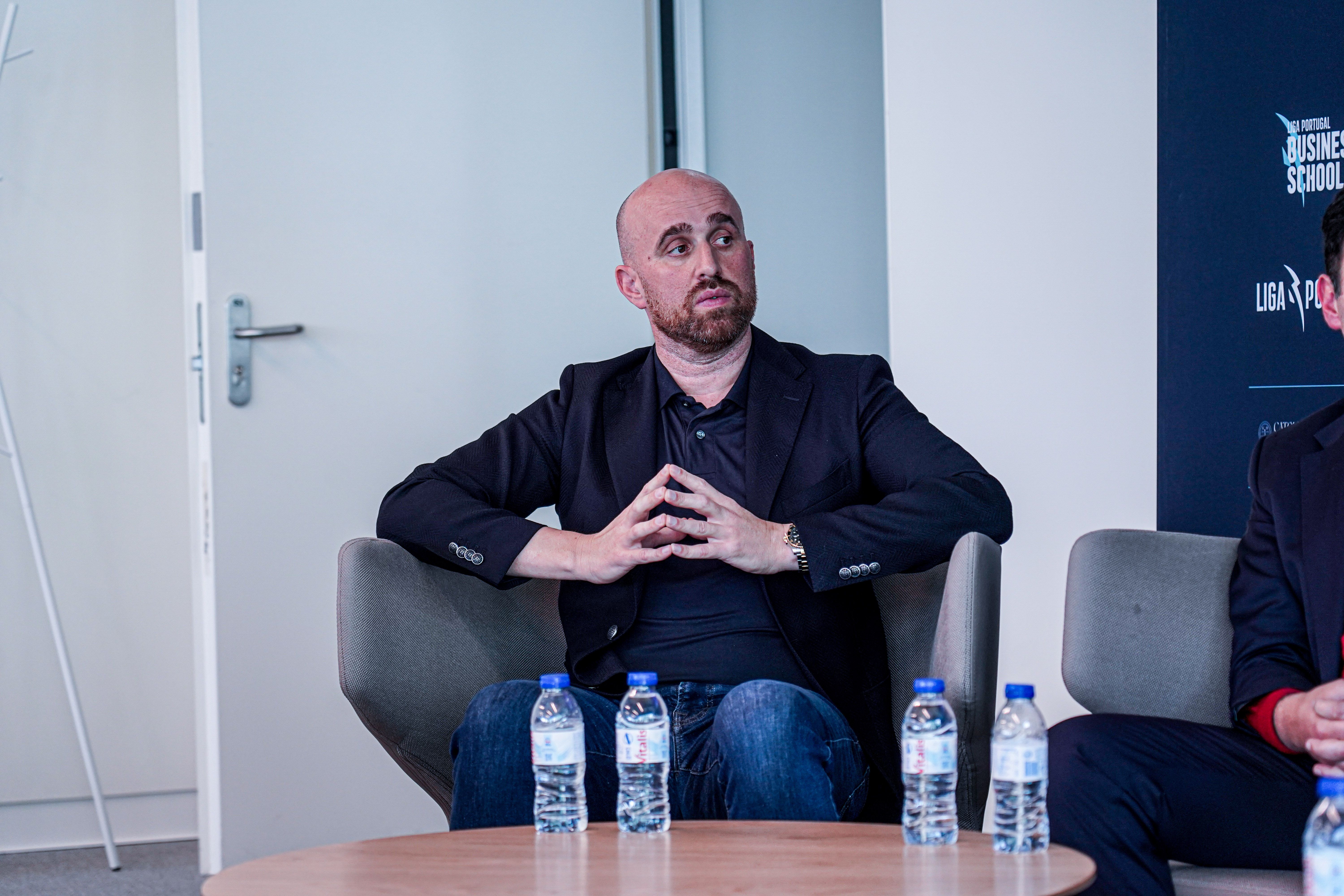 Mesa-redonda debate desafios e oportunidades do Futebol Profissional