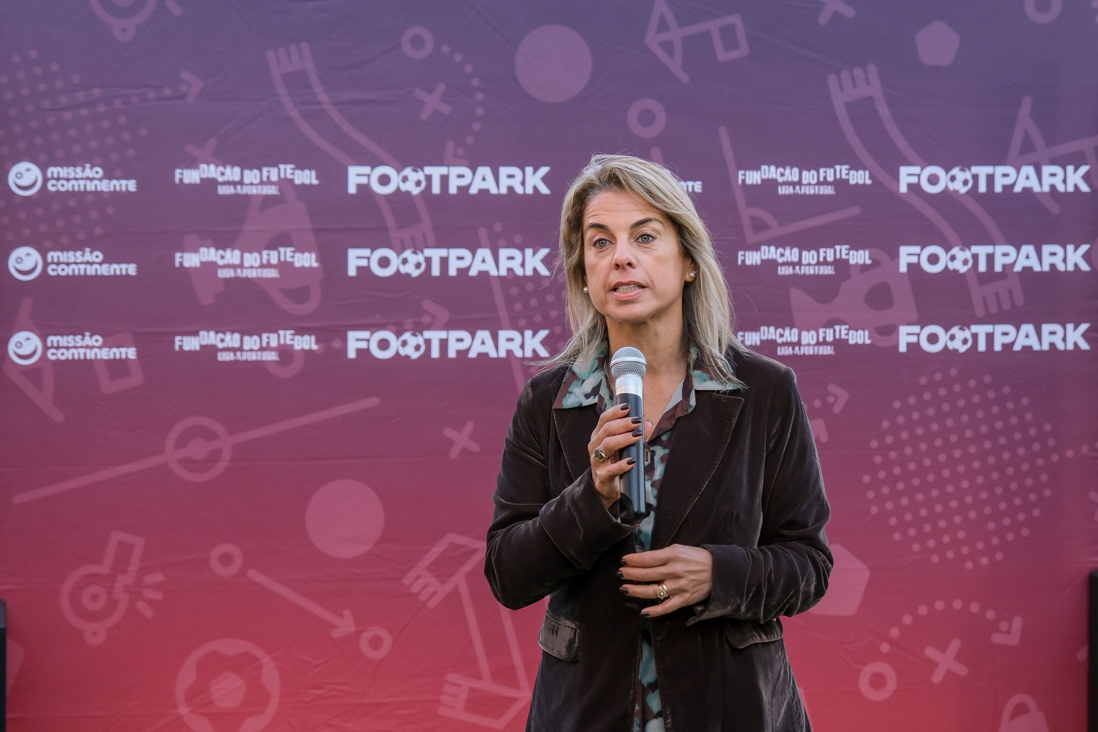 Novo campo do projeto FOOTPARK inaugurado em Loures