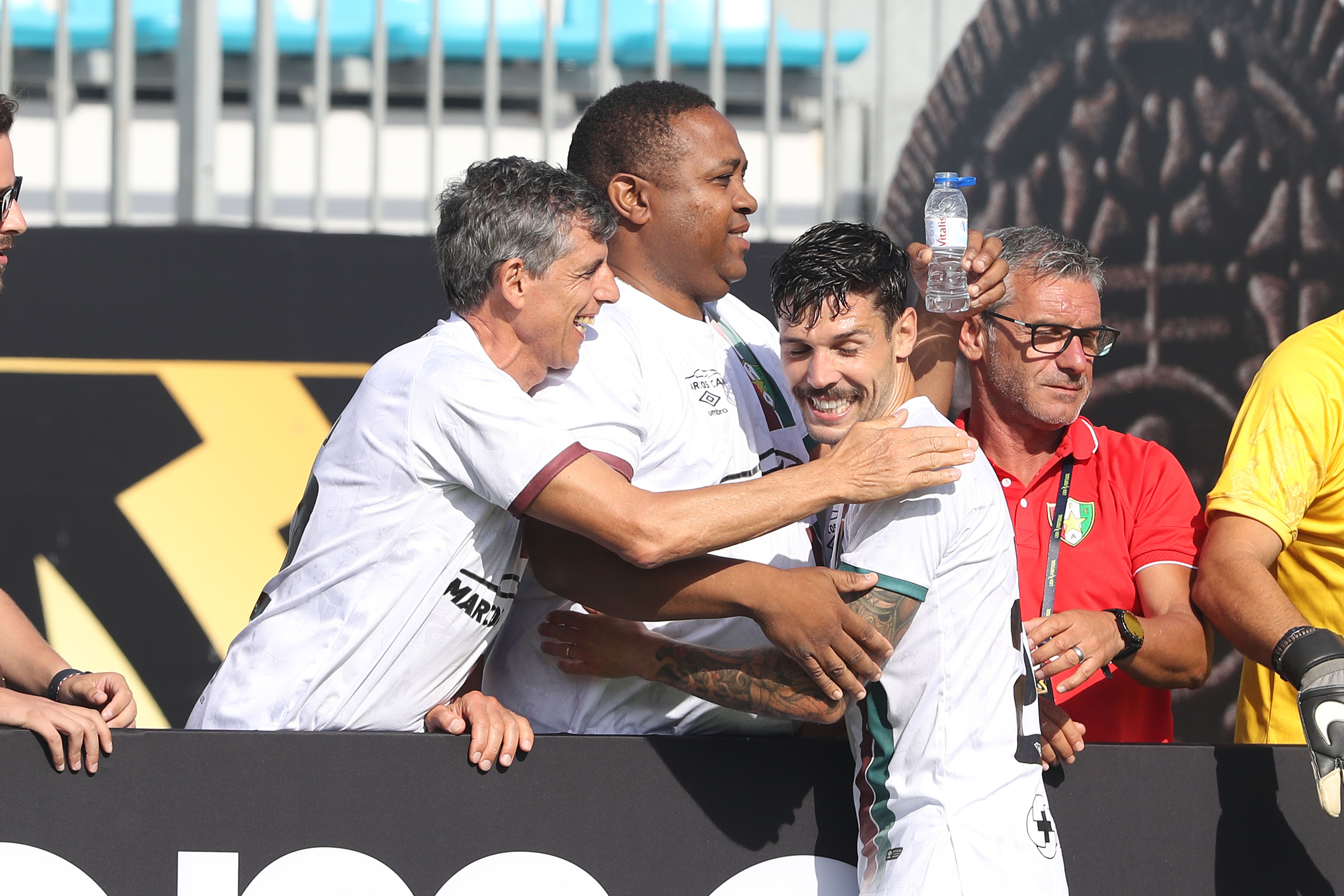 Adeptos em força na Nazaré: as fotos do segundo dia do Liga Portugal Legends