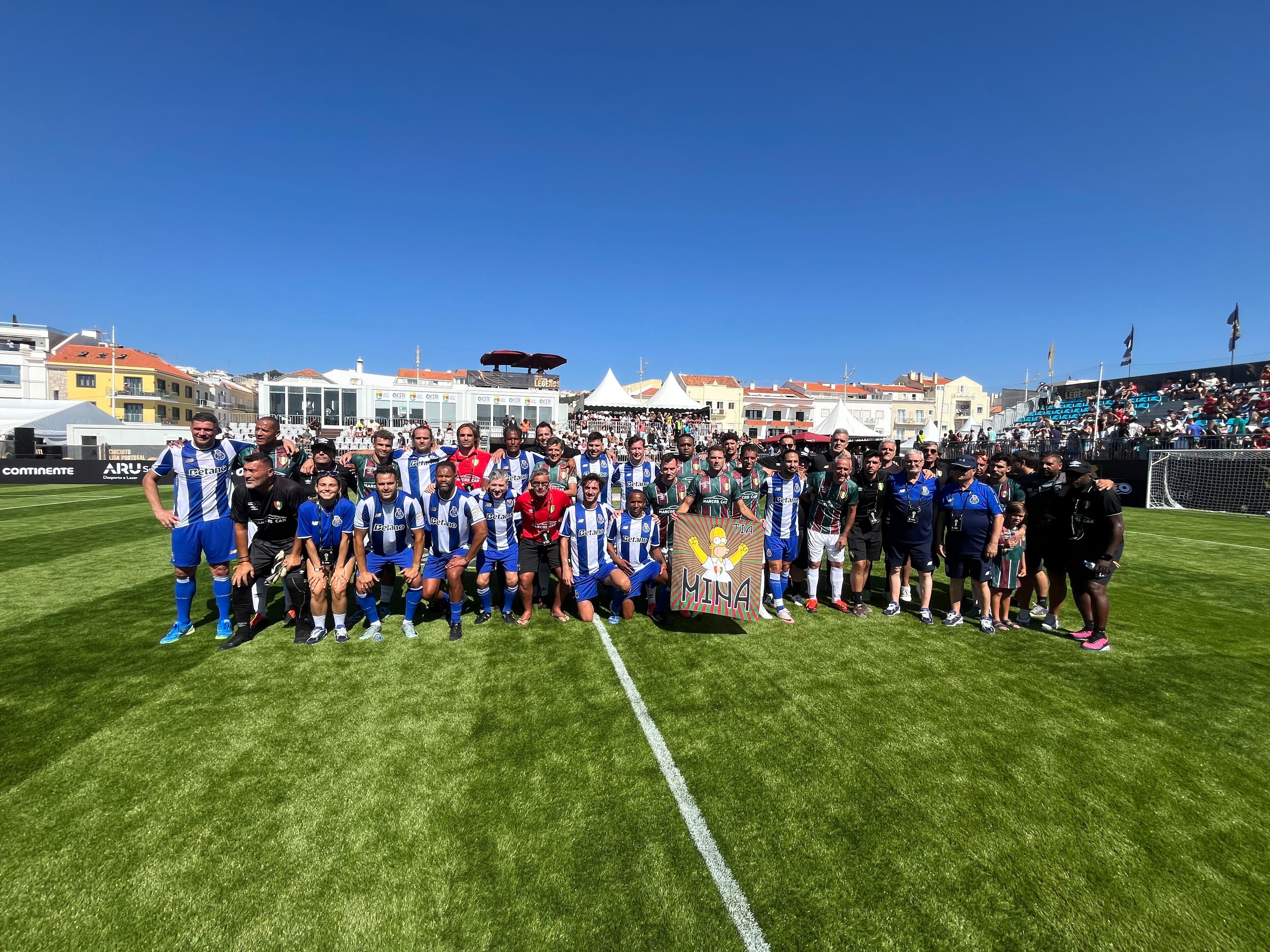 Adeptos em força na Nazaré: as fotos do segundo dia do Liga Portugal Legends