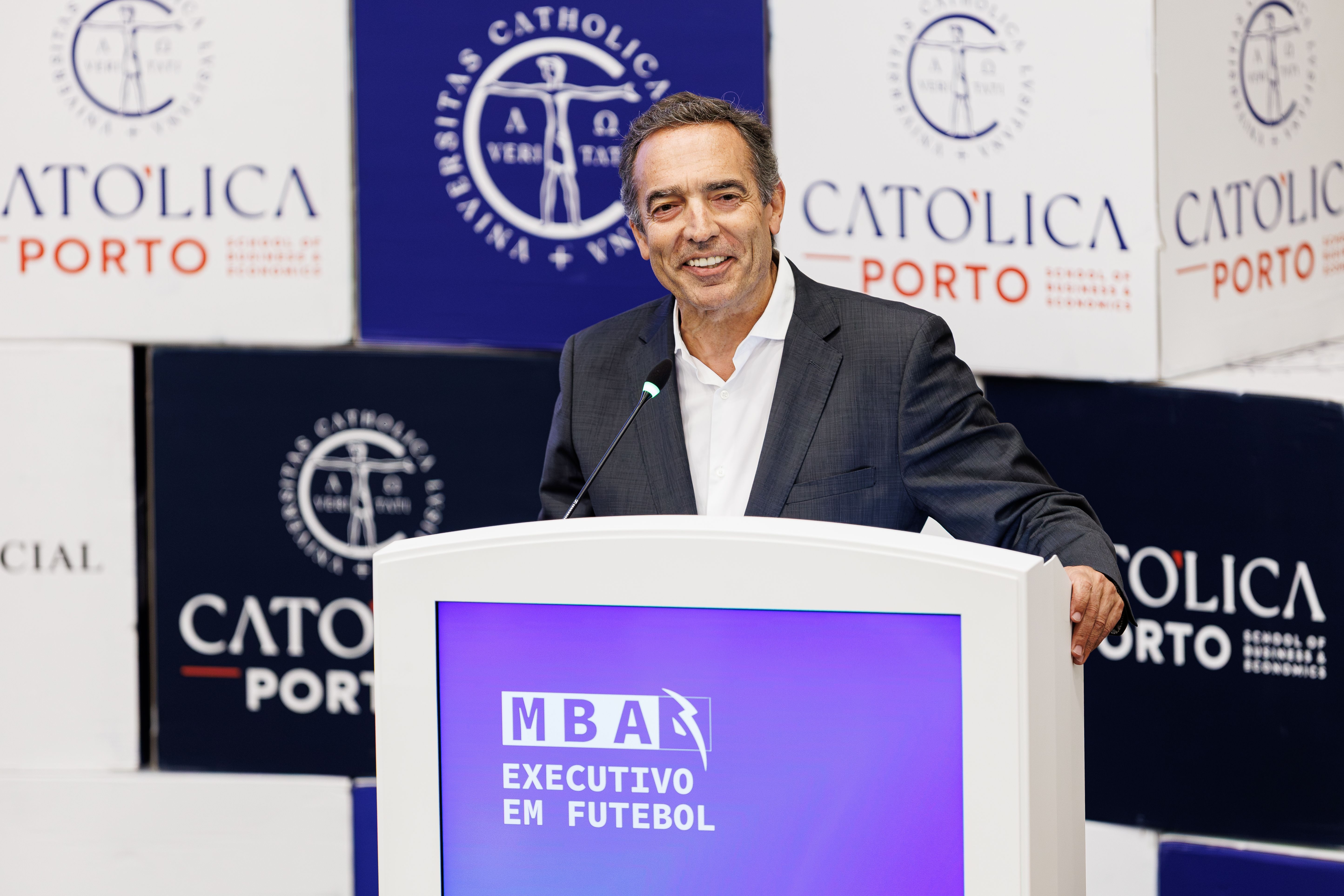 “Este MBA é um excelente exemplo na preparação dos quadros do futebol”