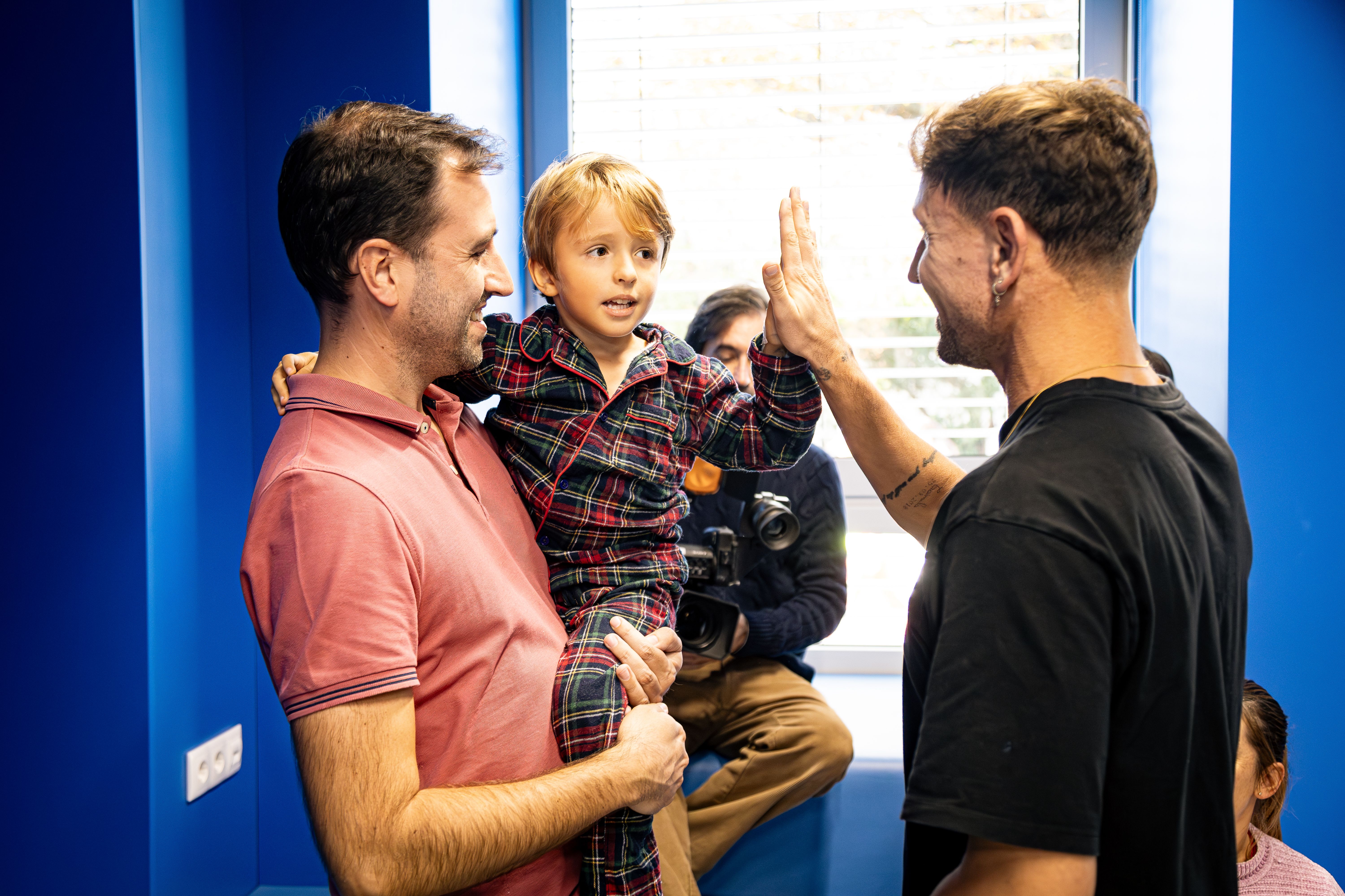 Cláudio Ramos e William Gomes levaram sorrisos ao Hospital de S. João