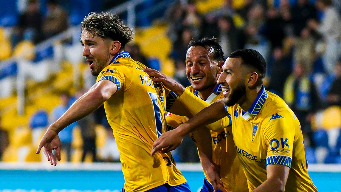 Liga Portugal - Estoril Praia vence FC Arouca num duelo cheio de emoções