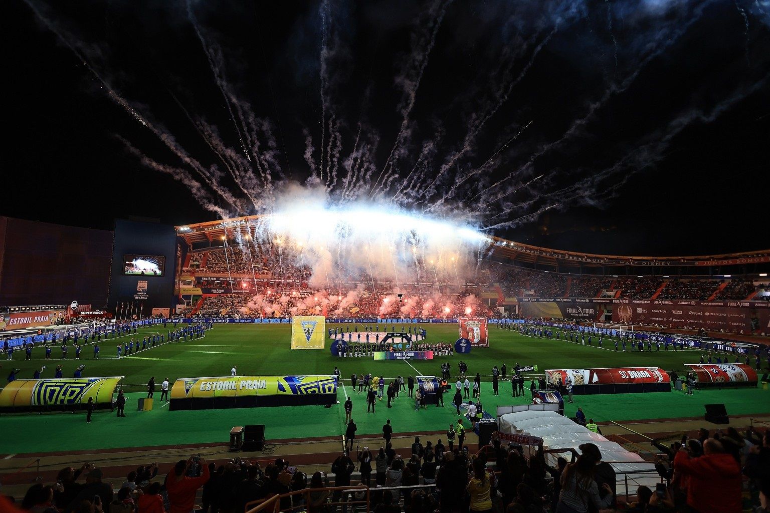 O espetáculo da Cerimónia de Abertura da Final