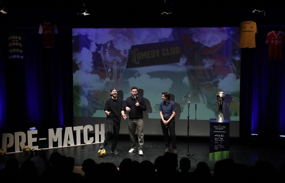 Noite memorável de humor com lotação esgotada