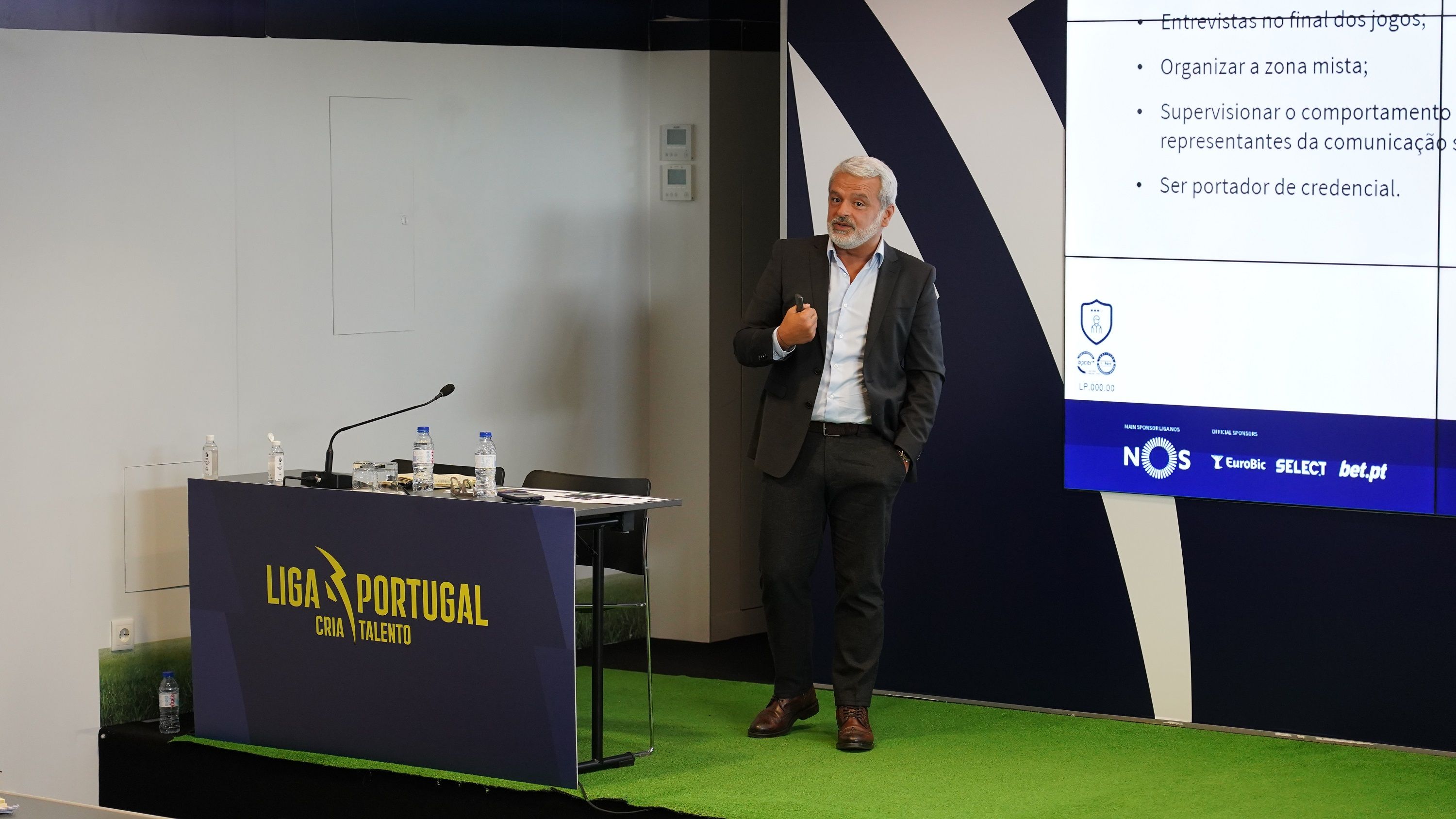Rui Cerqueira e João Moreira lecionam em “Comunicação no Futebol Profissional”