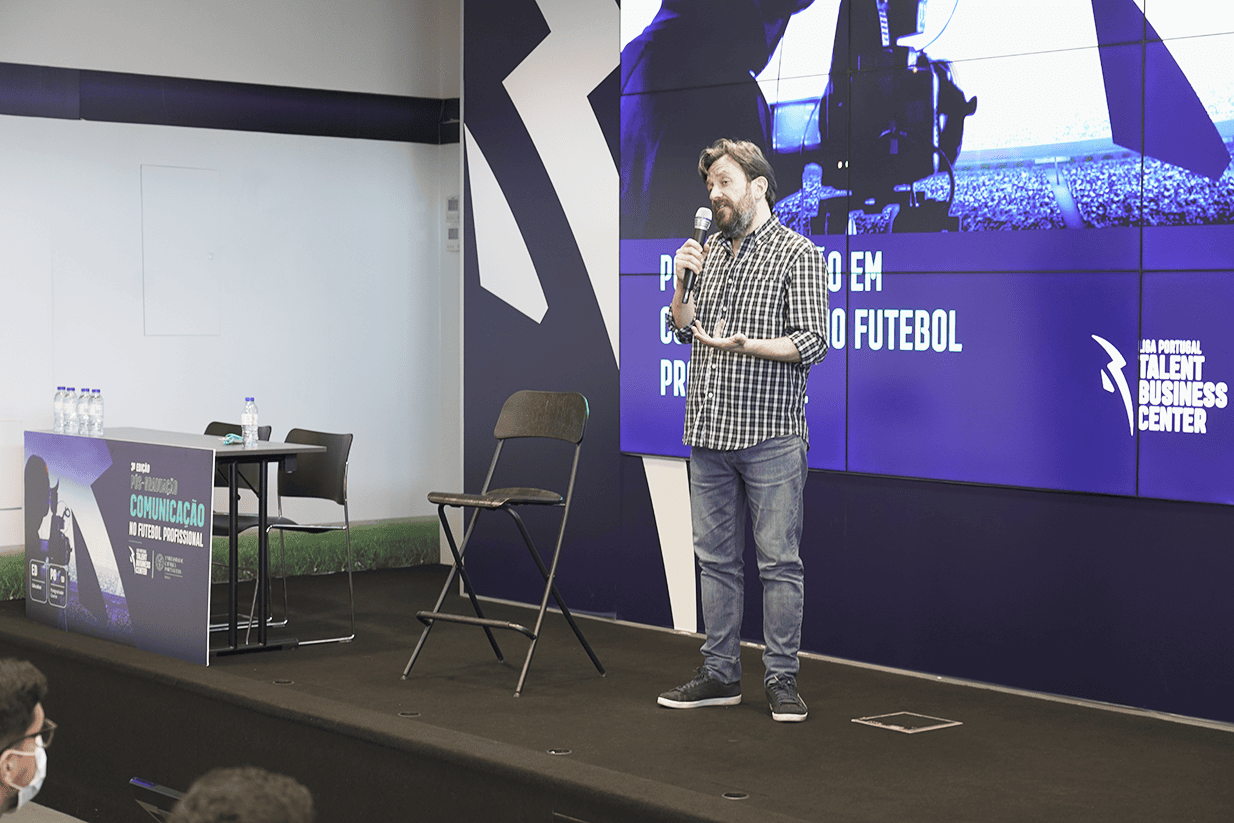 Rui Miguel Tovar, Diogo André e André Viana em “Comunicação no Futebol Profissional”