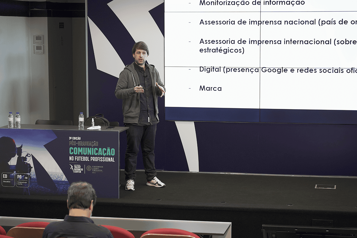 Rui Miguel Tovar, Diogo André e André Viana em “Comunicação no Futebol Profissional”