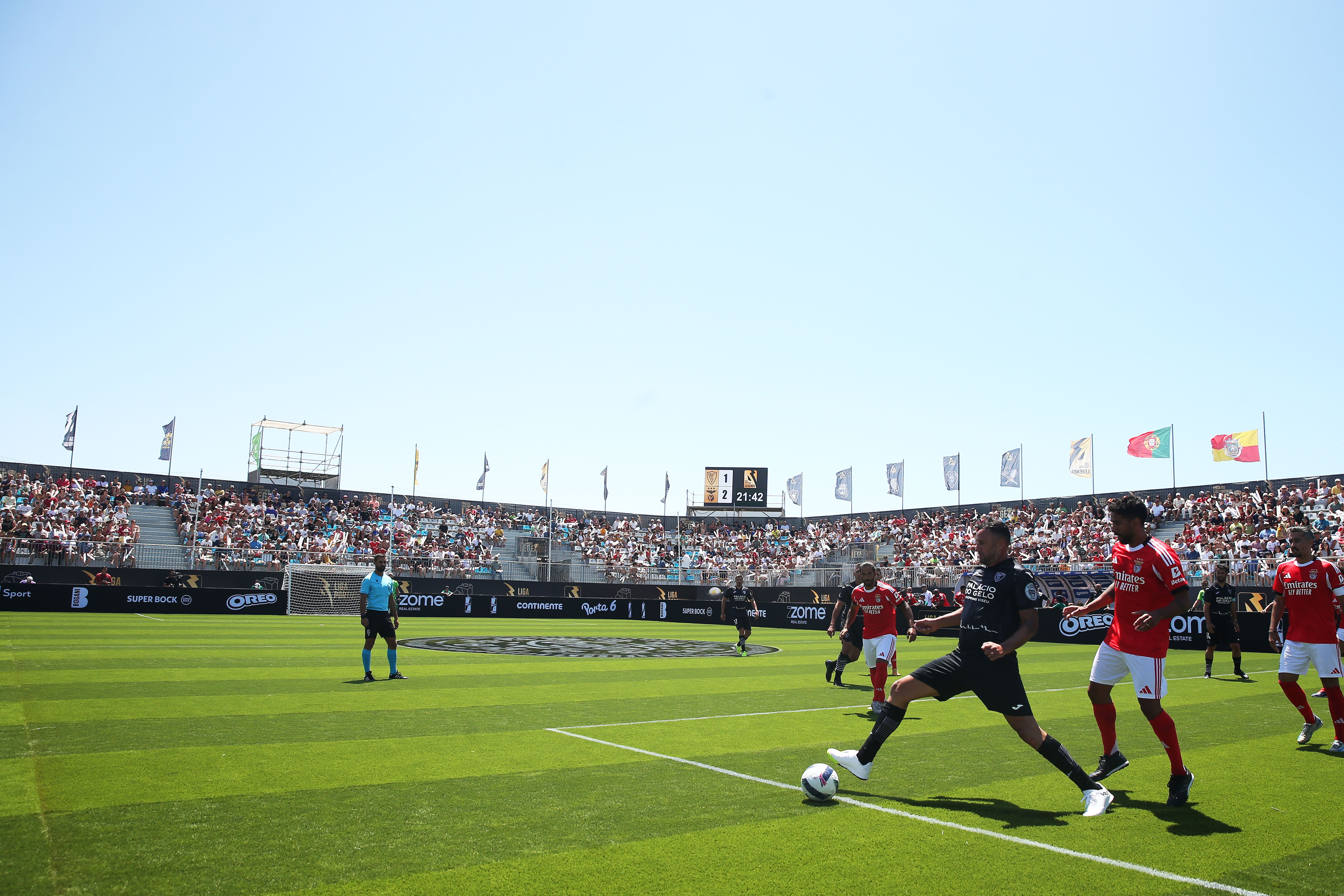 Adeptos em força na Nazaré: as fotos do segundo dia do Liga Portugal Legends