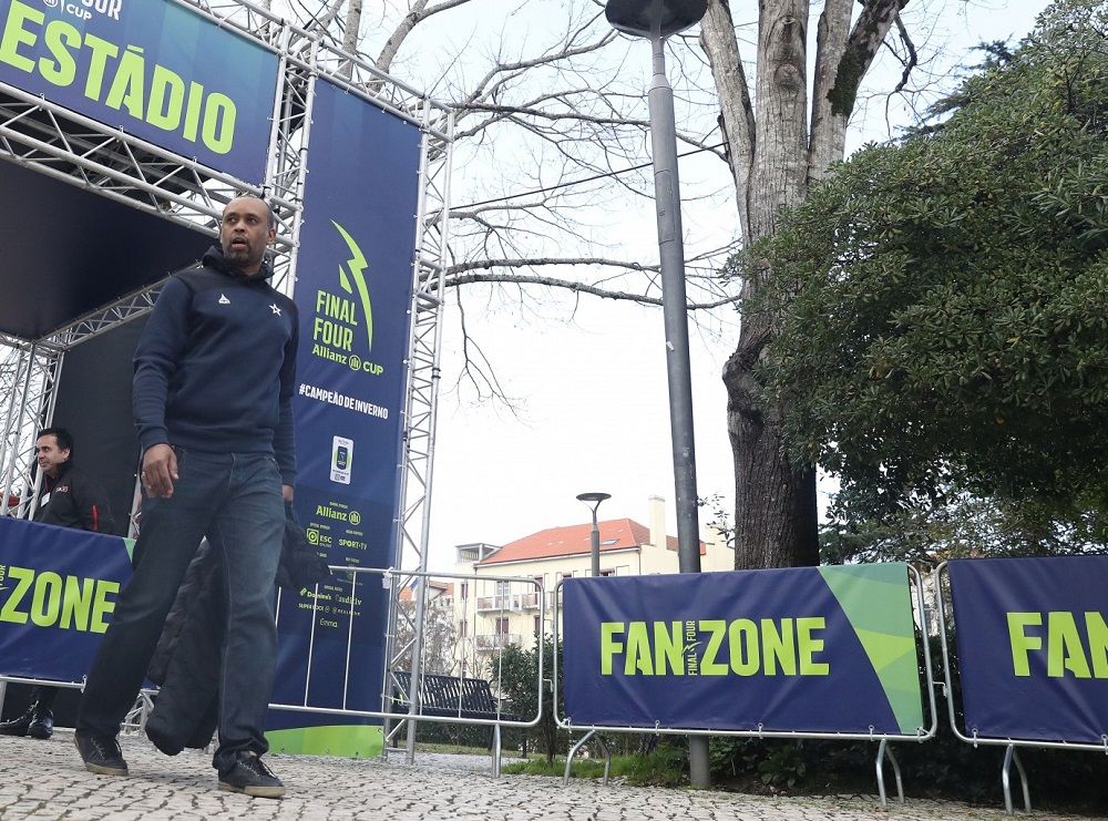 Helton de visita à Fan Zone