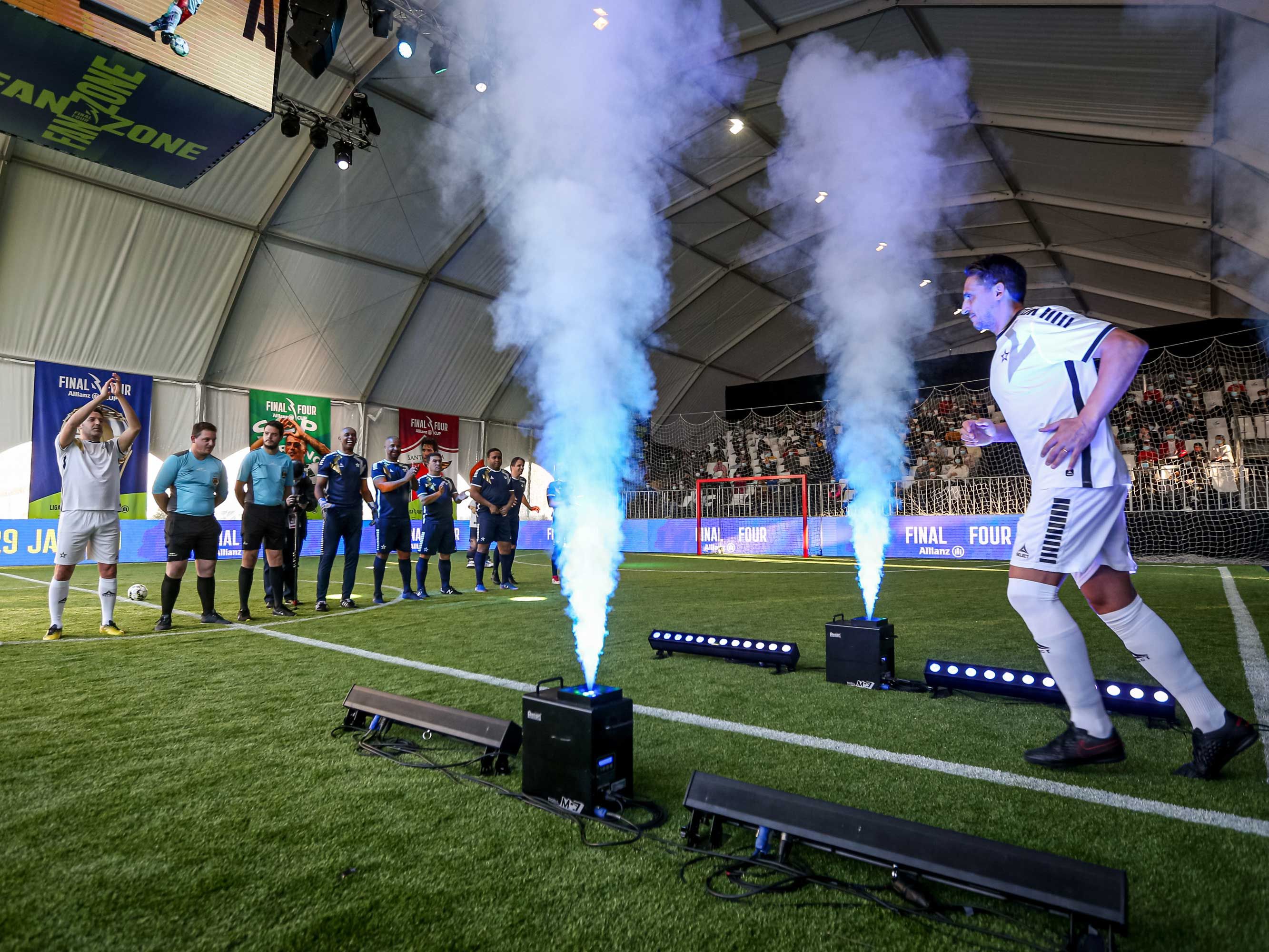 Embaixadores da Liga Portugal e Influenciadores estreiam relvado do Miniestádio