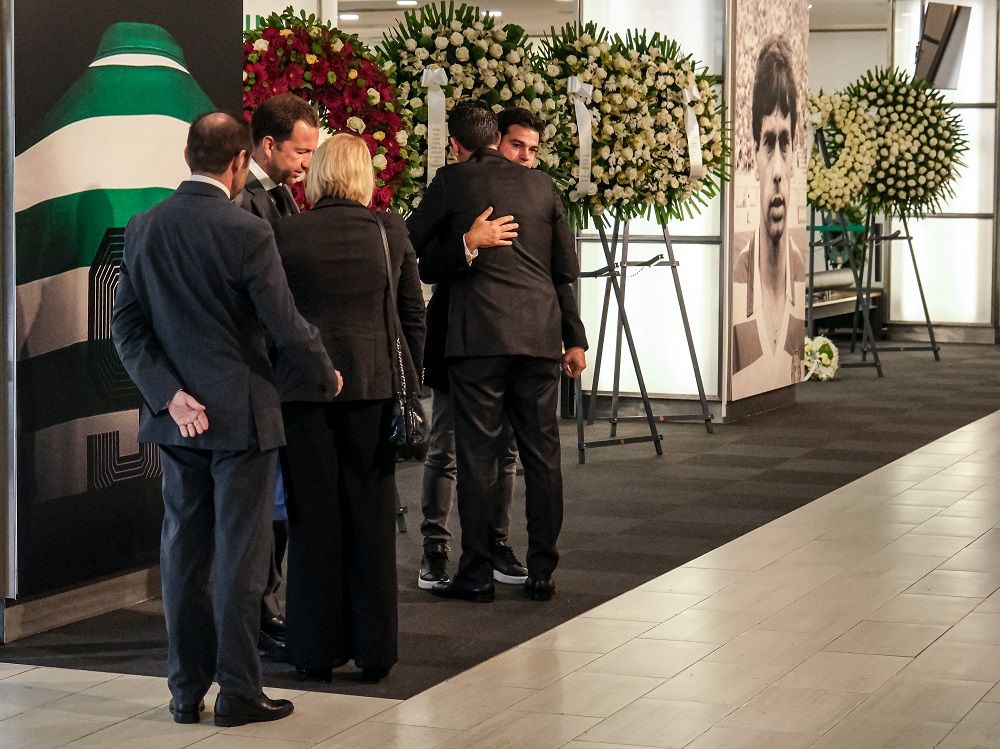 Pedro Proença presta última homenagem a Manuel Fernandes
