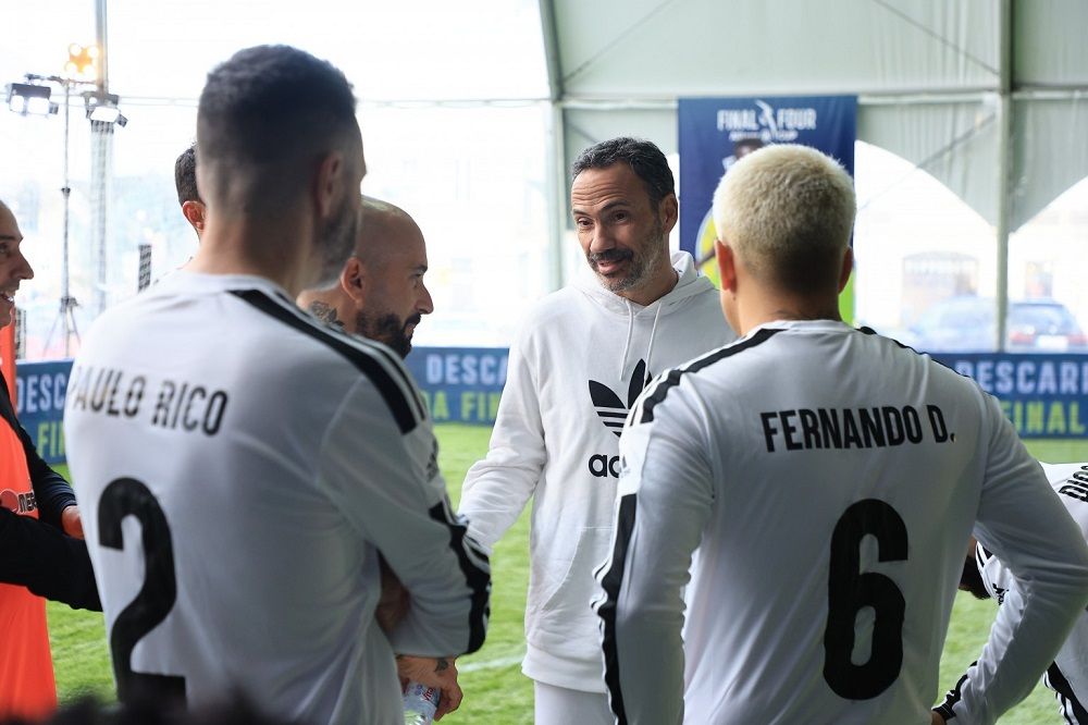 Embaixadores da Liga Portugal e Rádio Comercial estreiam relvado do Miniestádio