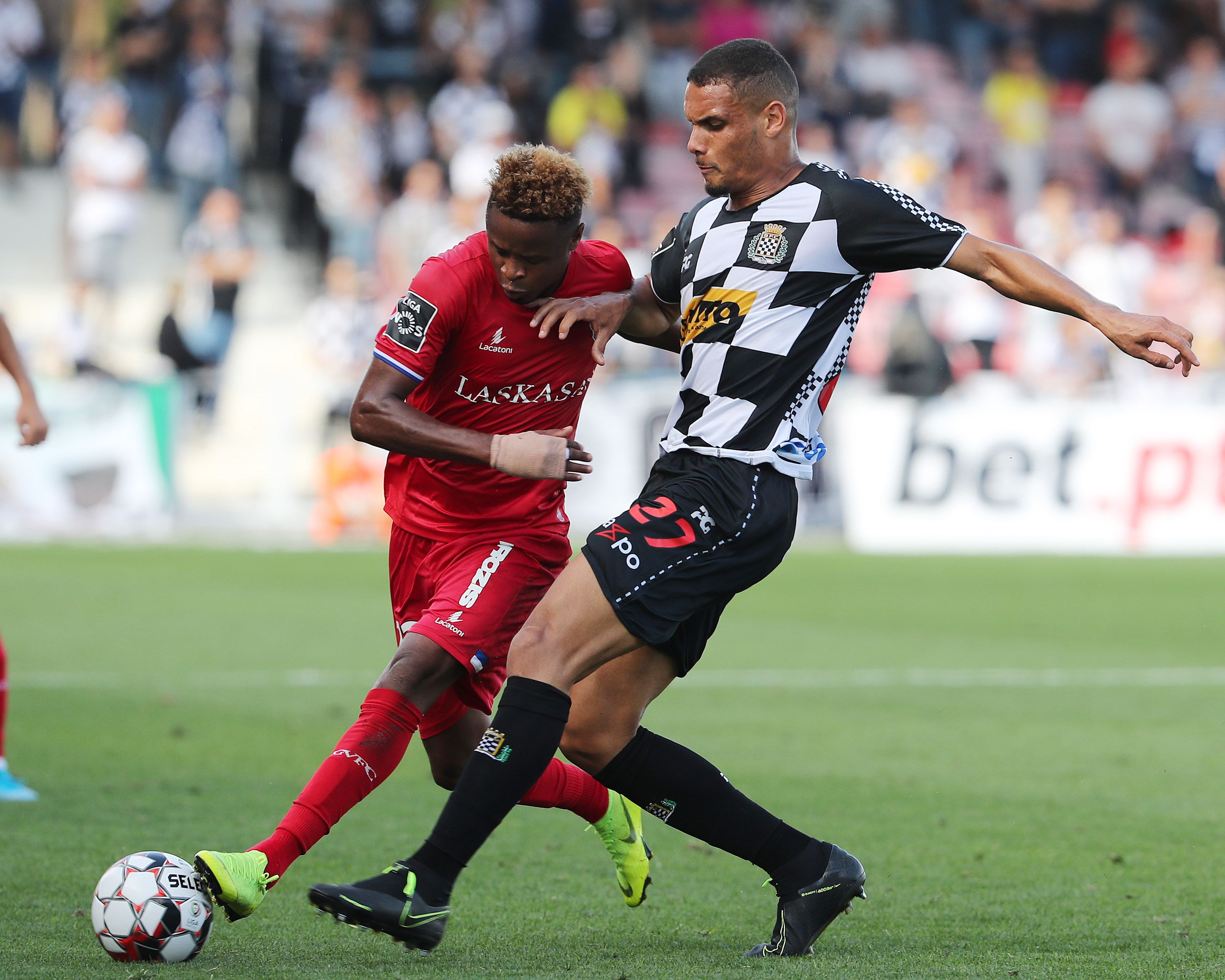 FC Famalicão segue líder ao fim da sexta jornada