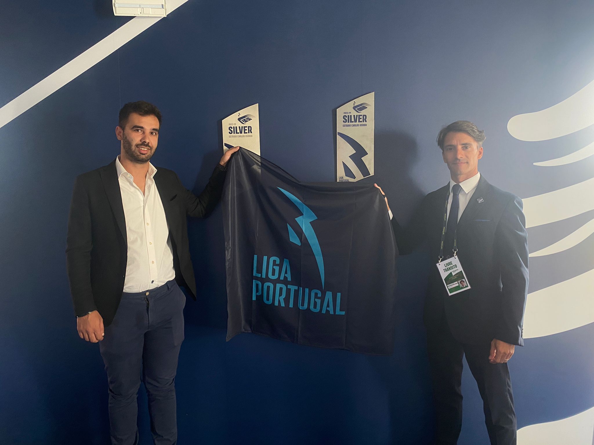 Liga Portugal entrega placas de certificação de estádios