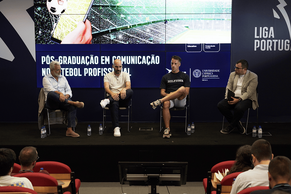 O Diretor de Imprensa na Pós-Graduação em Comunicação no Futebol Profissional