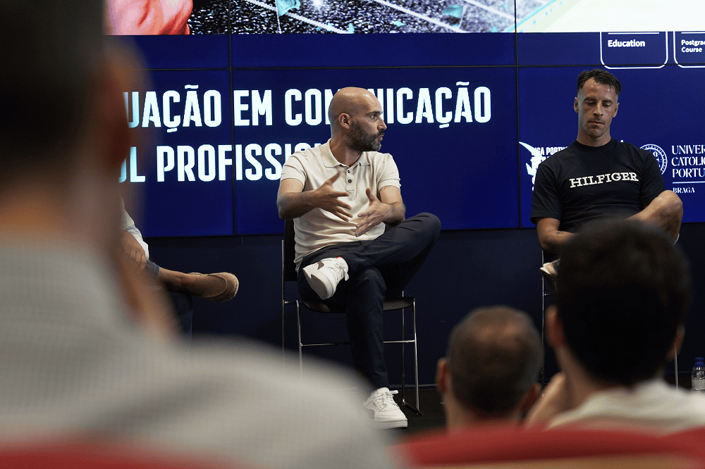 O Diretor de Imprensa na Pós-Graduação em Comunicação no Futebol Profissional