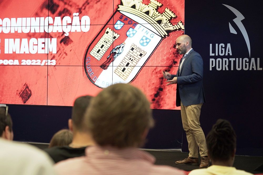 Alexandre Carvalho e Vanda Cipriano lecionam na Pós-Graduação em Comunicação