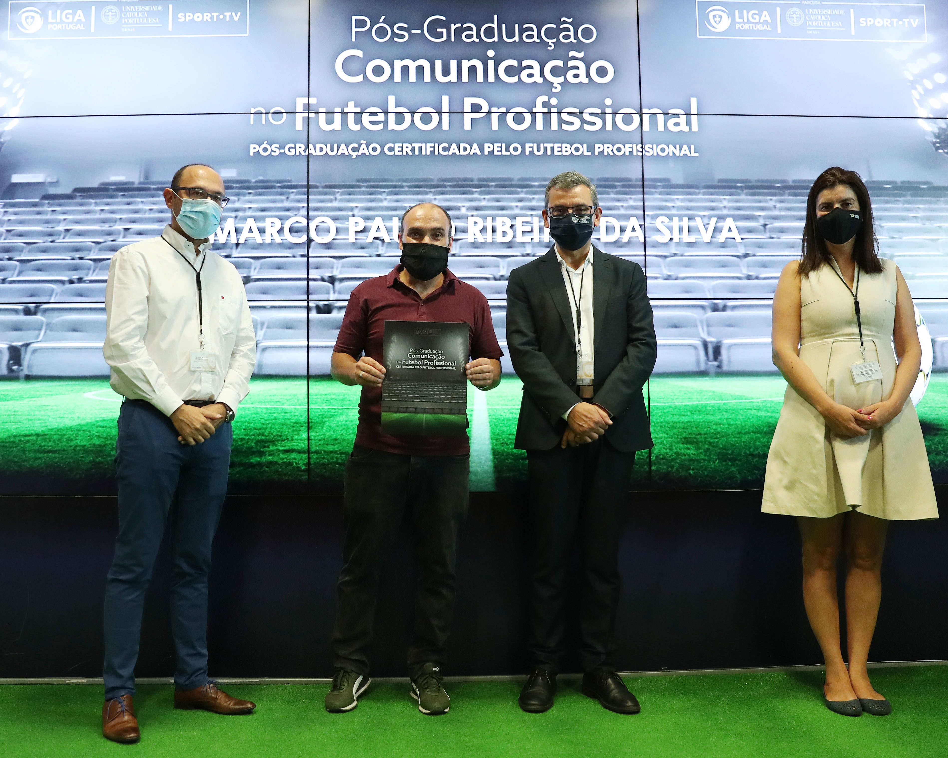 Entrega de certificados da Pós-Graduação em Comunicação no Futebol Profissional