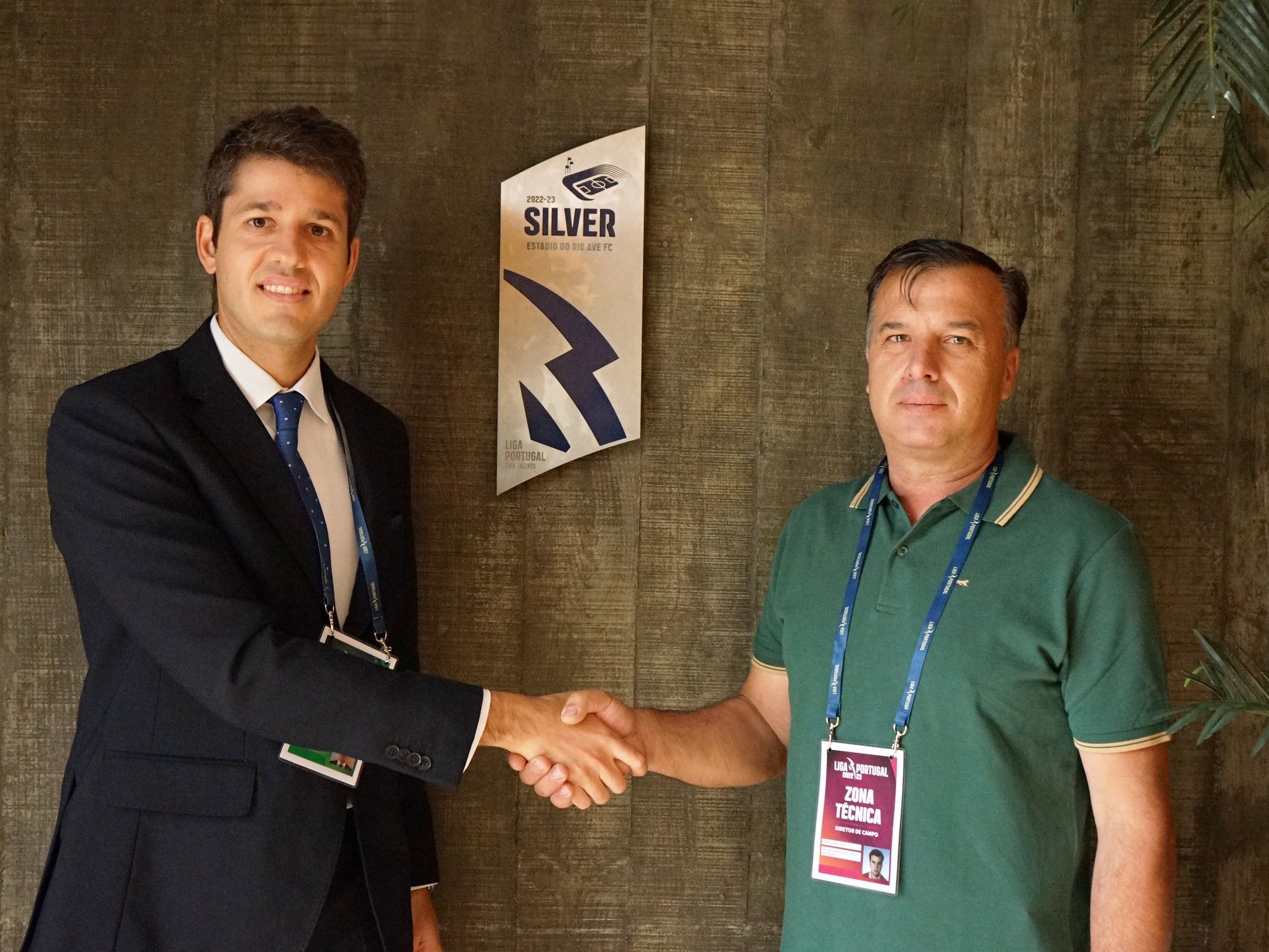 Liga Portugal entrega placas de certificação de estádios