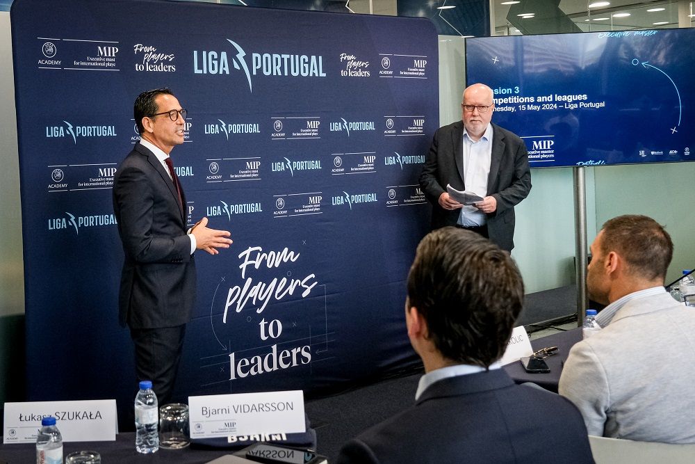 Pedro Proença deu aula no Master for International Players da UEFA