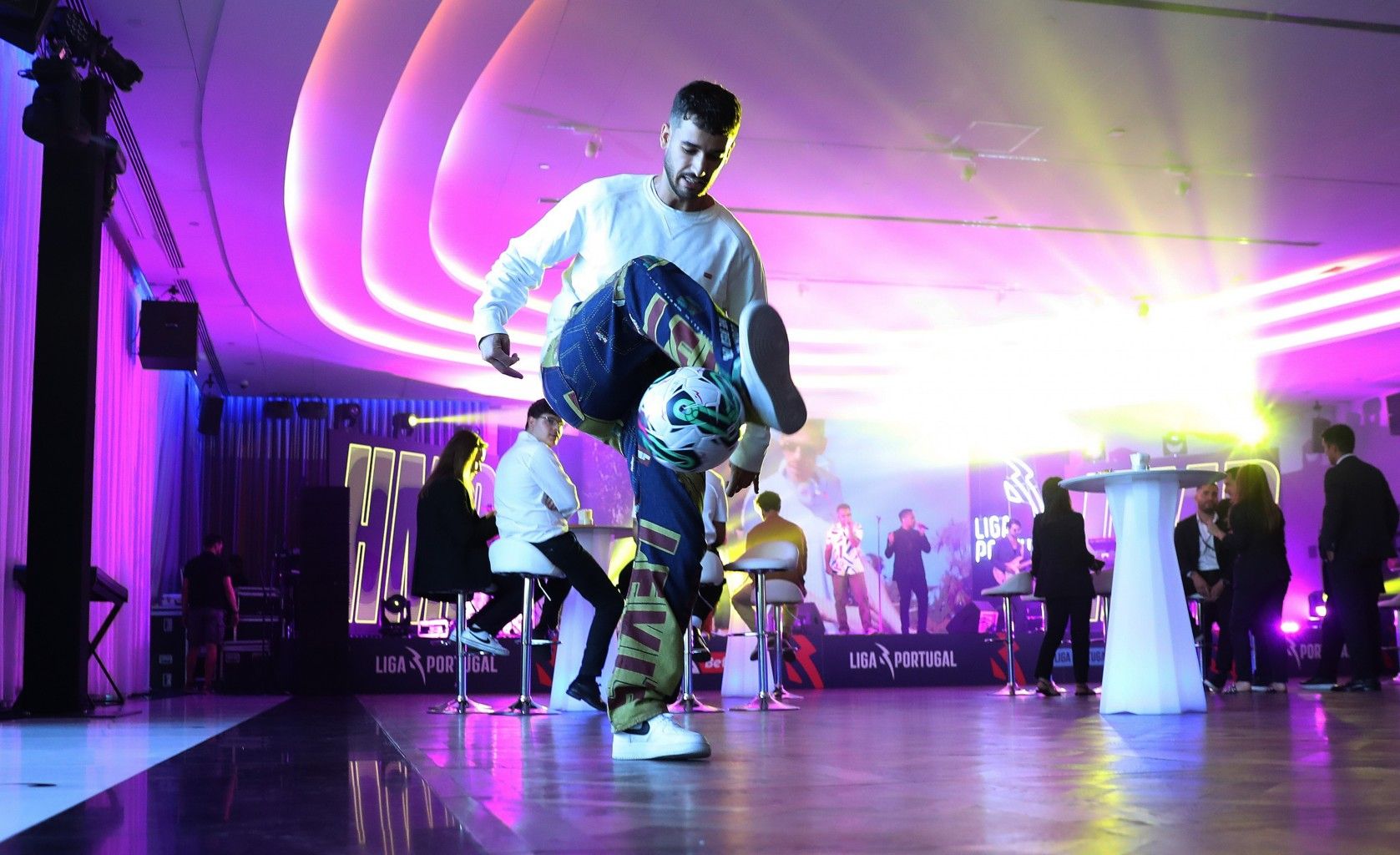 As melhores imagens do Warm Up 2023-24