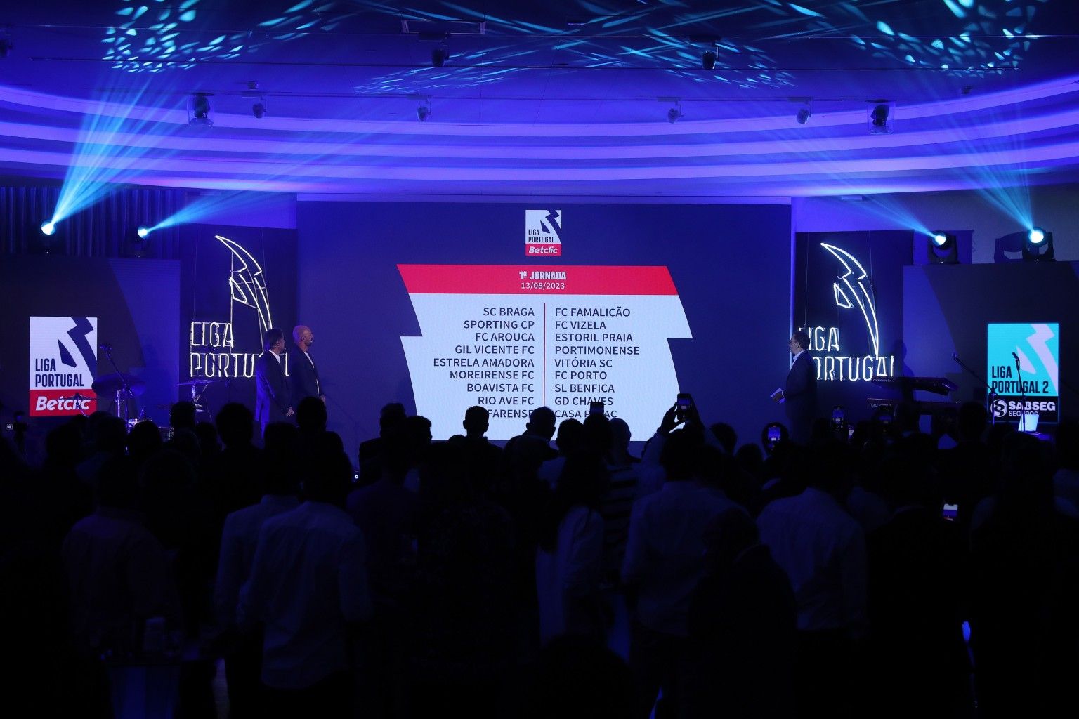As melhores imagens do Warm Up 2023-24