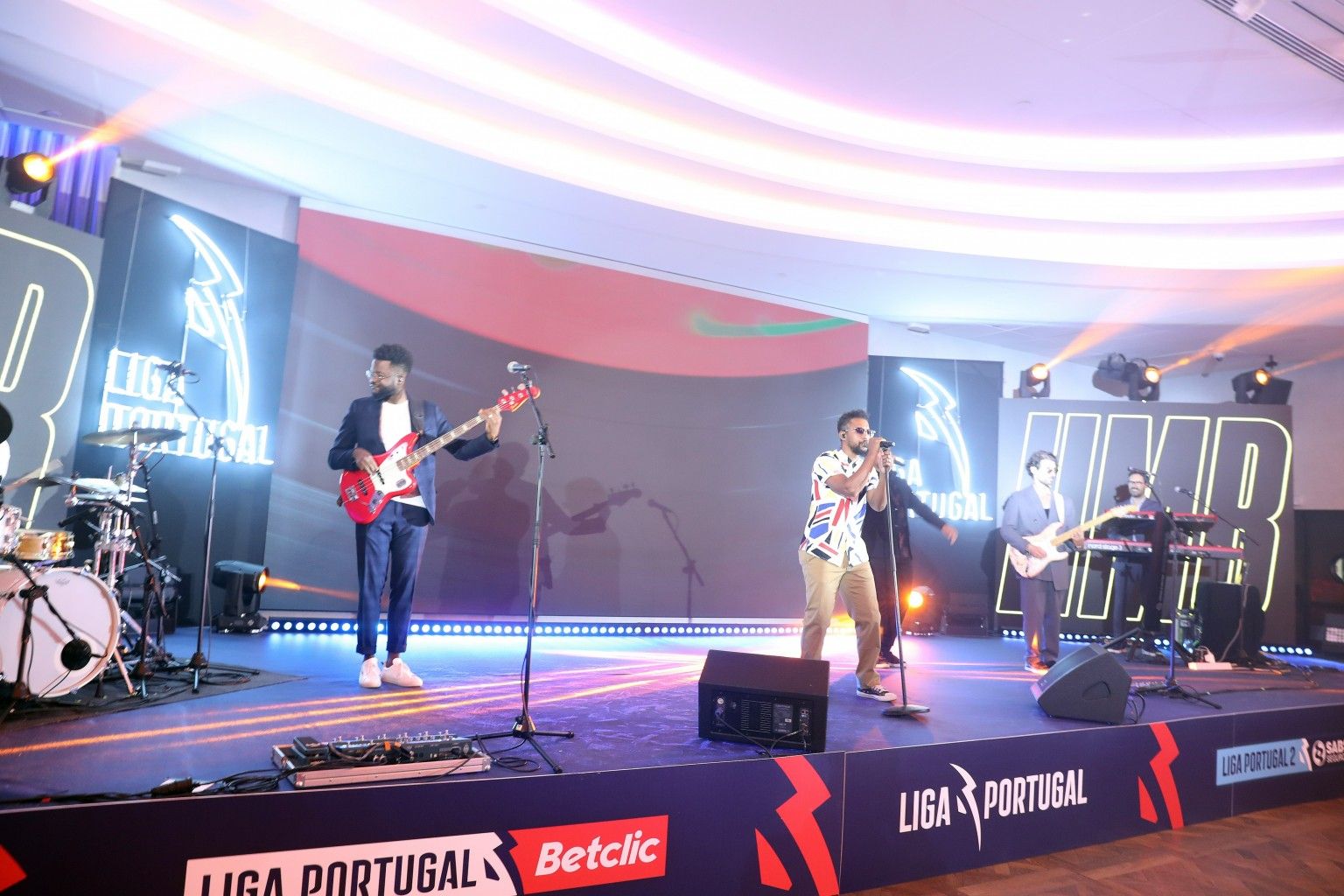 As melhores imagens do Warm Up 2023-24