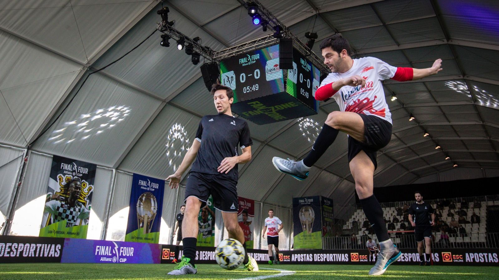 Jogo entre Liga Portugal e CM Leiria coloriu a Fan Zone