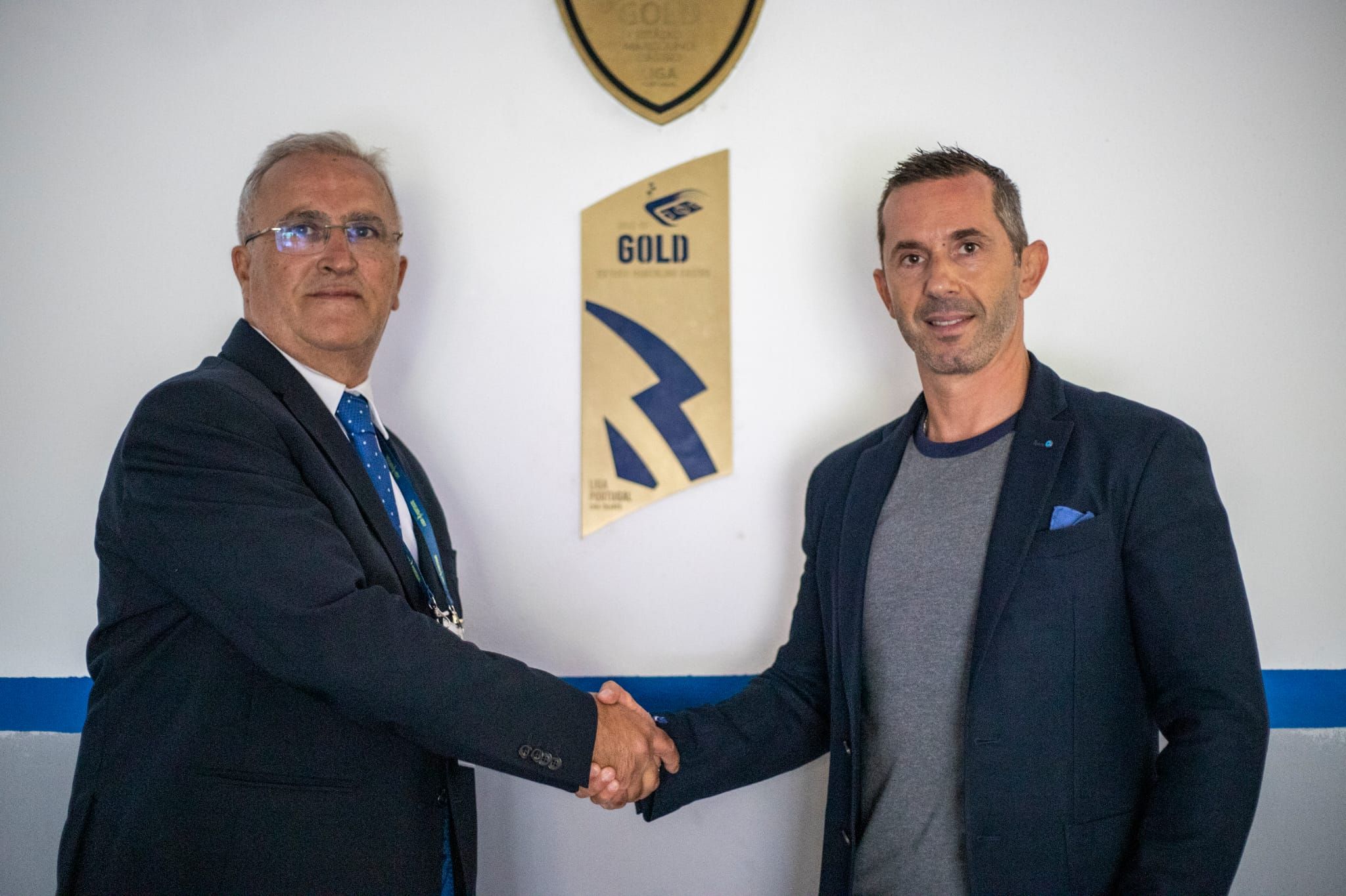 Liga Portugal entrega placas de certificação de estádios